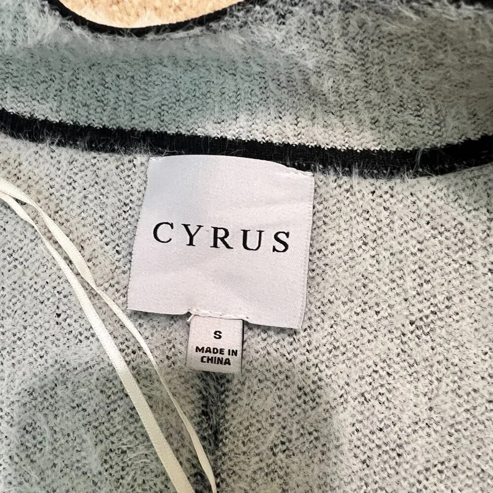 Cyrus Botique Jacket Size Small, lightly used - Picture 4 of 5